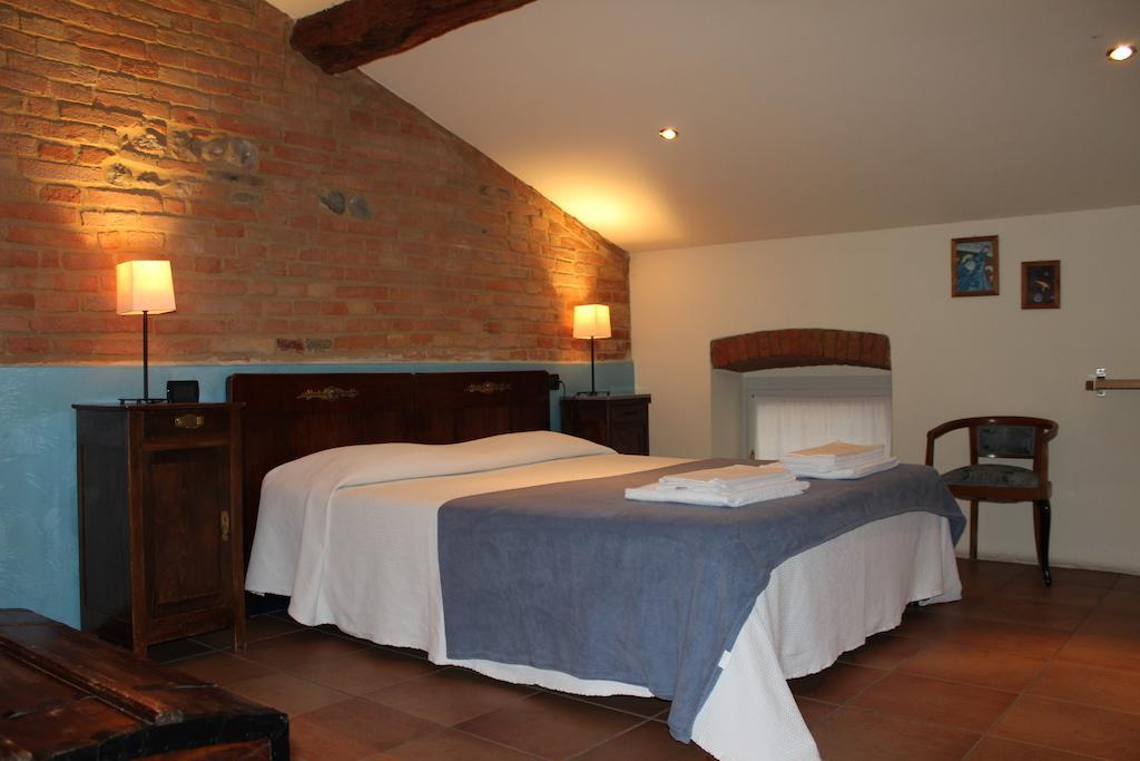 Agriturismo Arte Contadina Fiorenzuola dʼArda Chambre photo