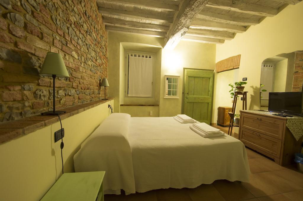Agriturismo Arte Contadina Fiorenzuola dʼArda Chambre photo